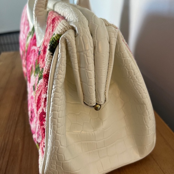 NWOT Clever Carriage Company Bag - Picture 6 of 8